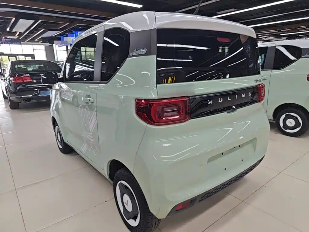 Фото 5 - Wuling Motors Hongguang MINIEV