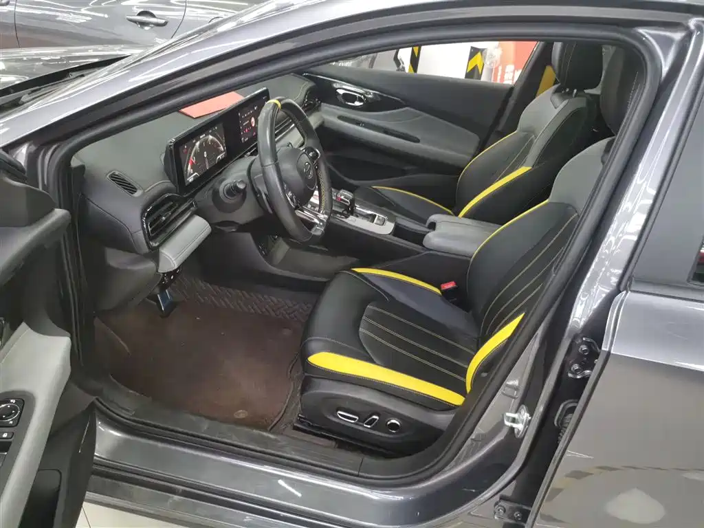 GAC Trumpchi Trumpchi Emkoo 2023 270T DCT J16 Edition фото 12