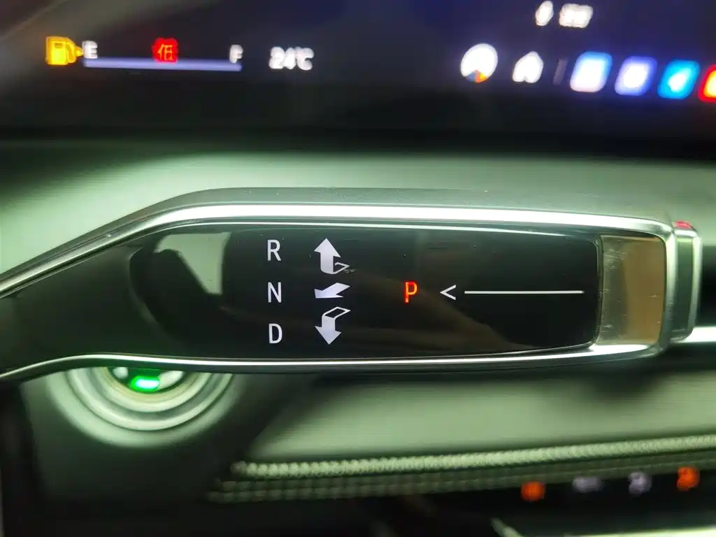 Cadillac Cadillac GT4 2023 25T Luxury Edition 13