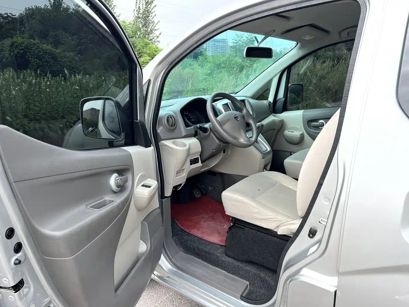 Nissan NV200 2018 2018 1.6L CVT Premium
