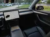 صورة 14 - Tesla Model Y