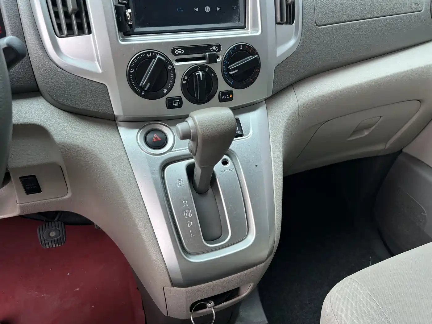 Nissan NV200 2018 2018 1.6L CVT Premium