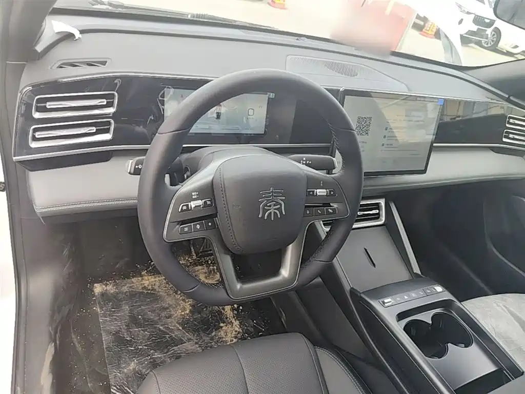 BYD Qin L 2026 DM-i 128KM Progressive фото 11