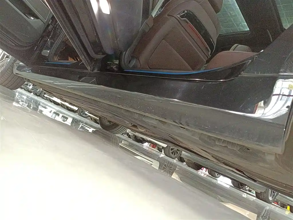 BMW 7 Series 2018 730Li Leading Type M Sport Package фото 19