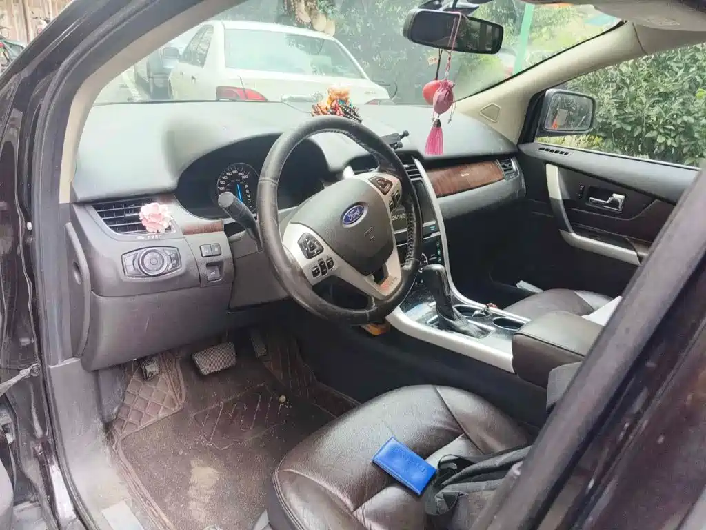 Ford Edge (Import) 2014 2012 2.0T Prestige