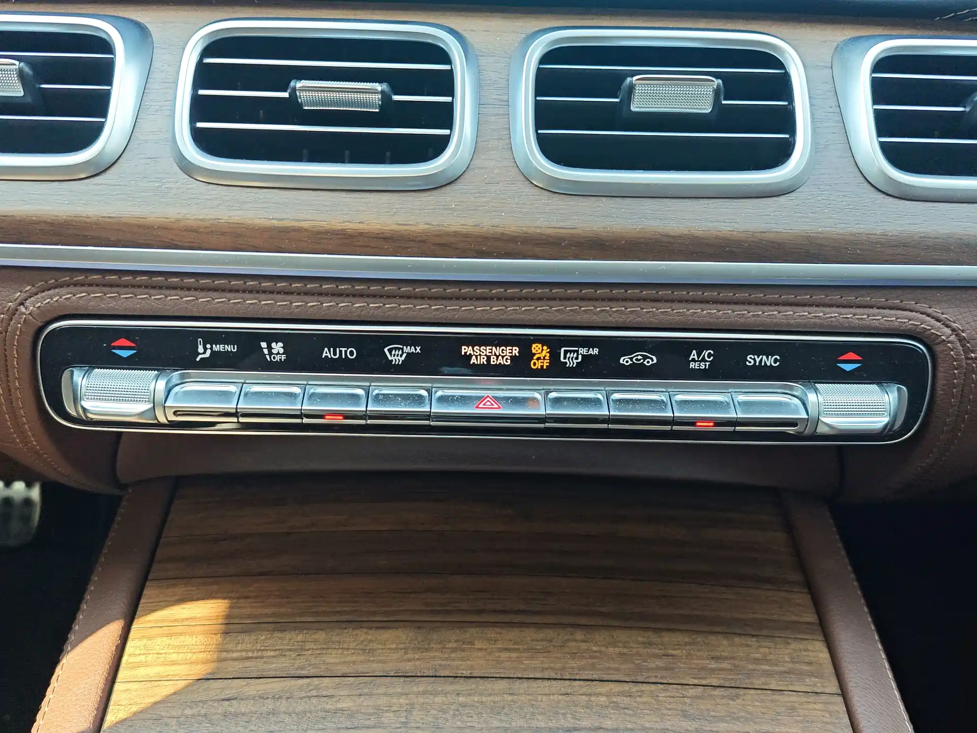 Фото 28 - Mercedes-Benz GLS