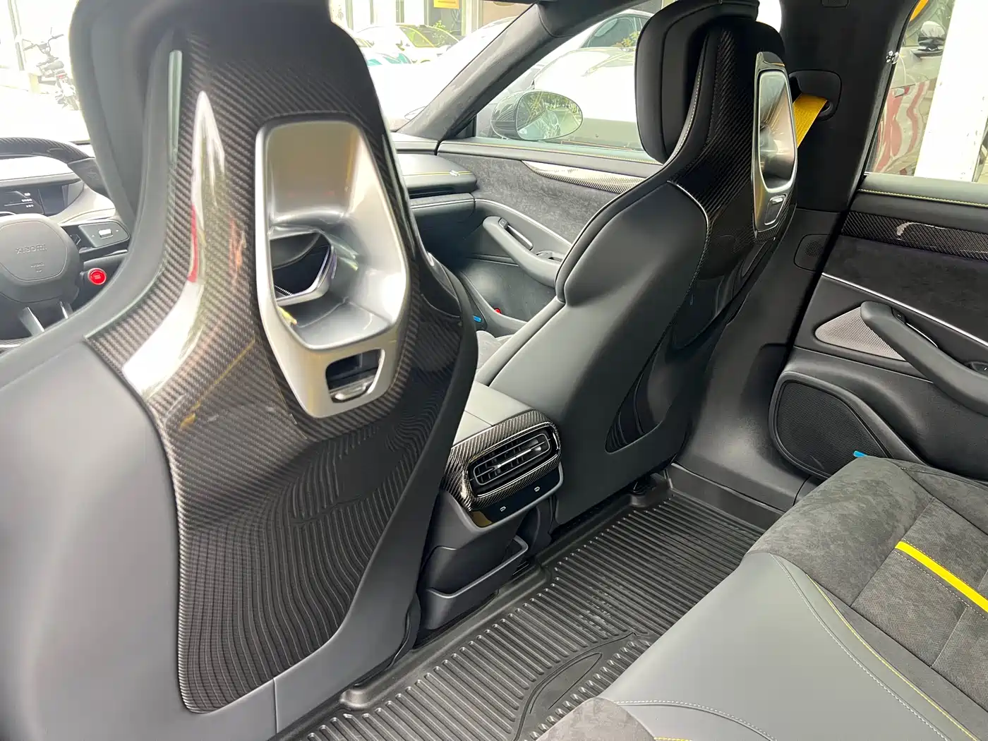 XIAOMI CAR XIAOMI SU7 ULTRA