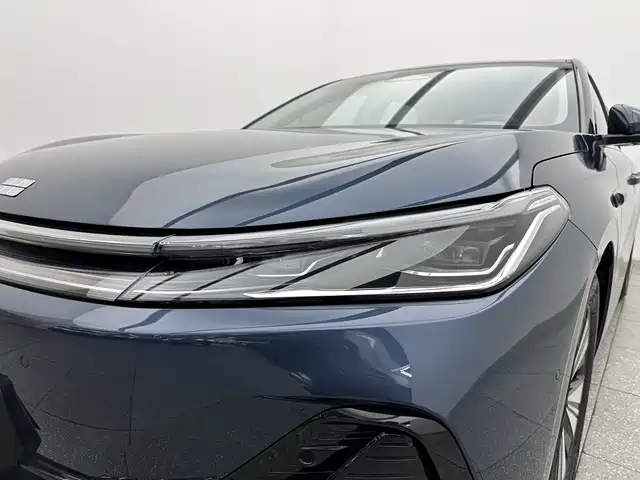 Geely Galaxy Galaxy A7 2025 EM-i 150km Explorer+ Edition фото 18