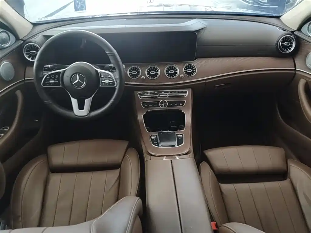 Mercedes-Benz E-Class 2019 E 260 L фото 10