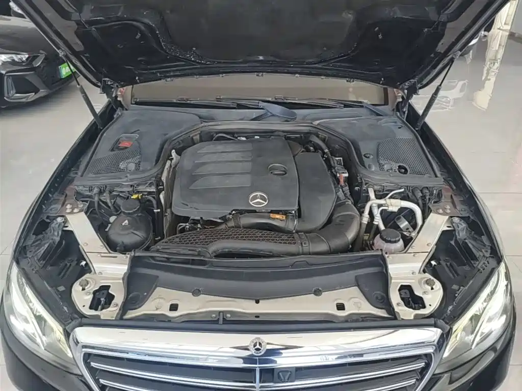 Mercedes-Benz E-Class 2019 E 260 L фото 20