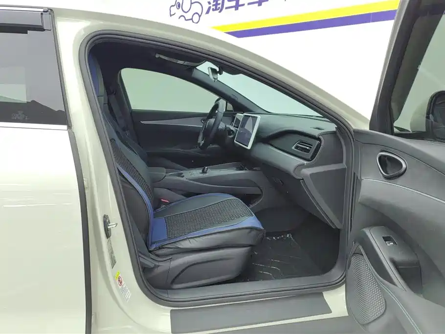 BYD Seal 06 New Energy 2025 DM-i Smart Drive 80KM Luxury фото 8