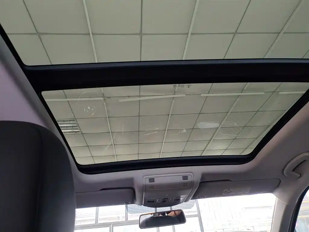 Volkswagen T-ROC 2022 280TSI DSG 2WD Comfort PLUS фото 18
