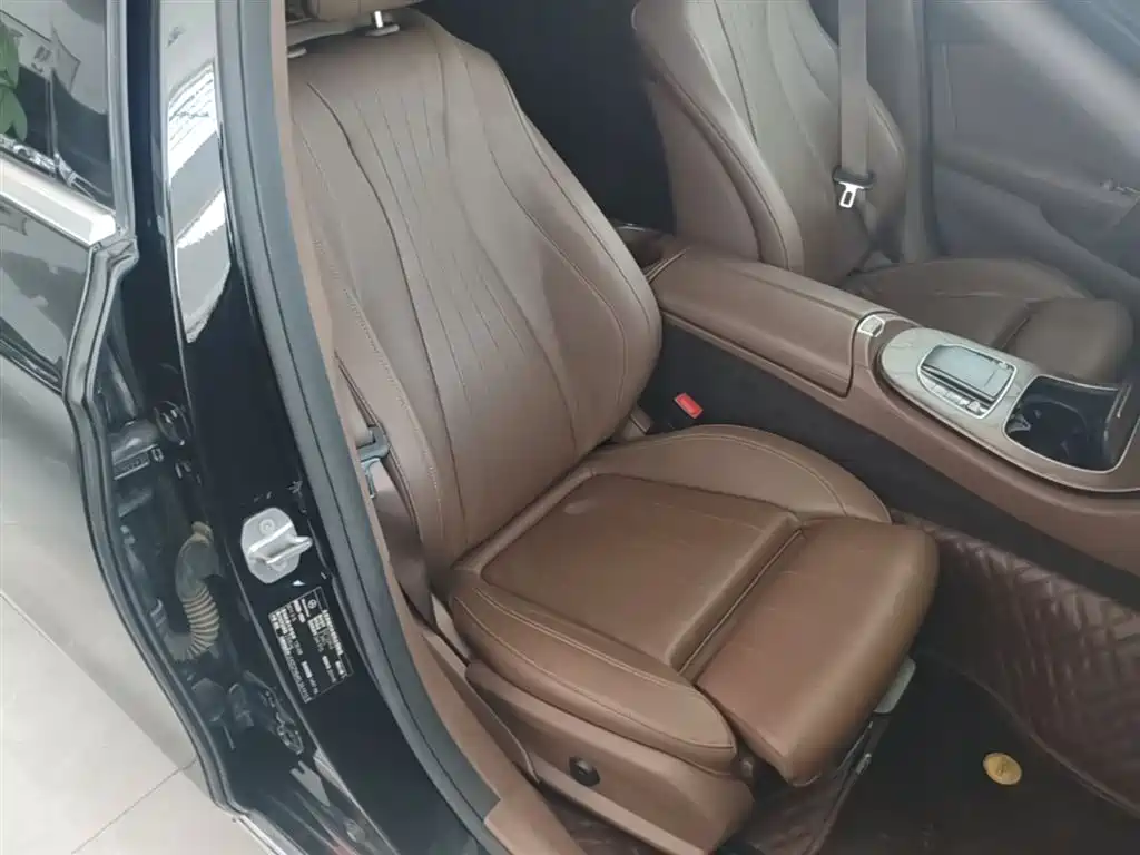 Mercedes-Benz E-Class 2019 E 260 L фото 25