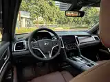 Фото 8 - Honda UR-V