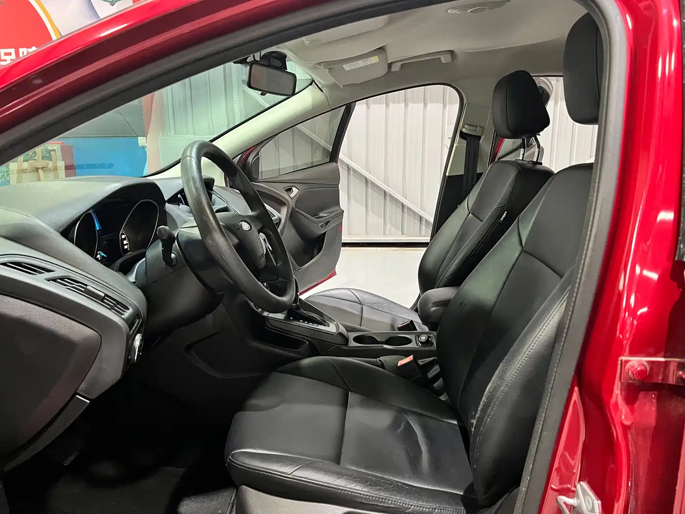 Фото 4 - Ford Focus