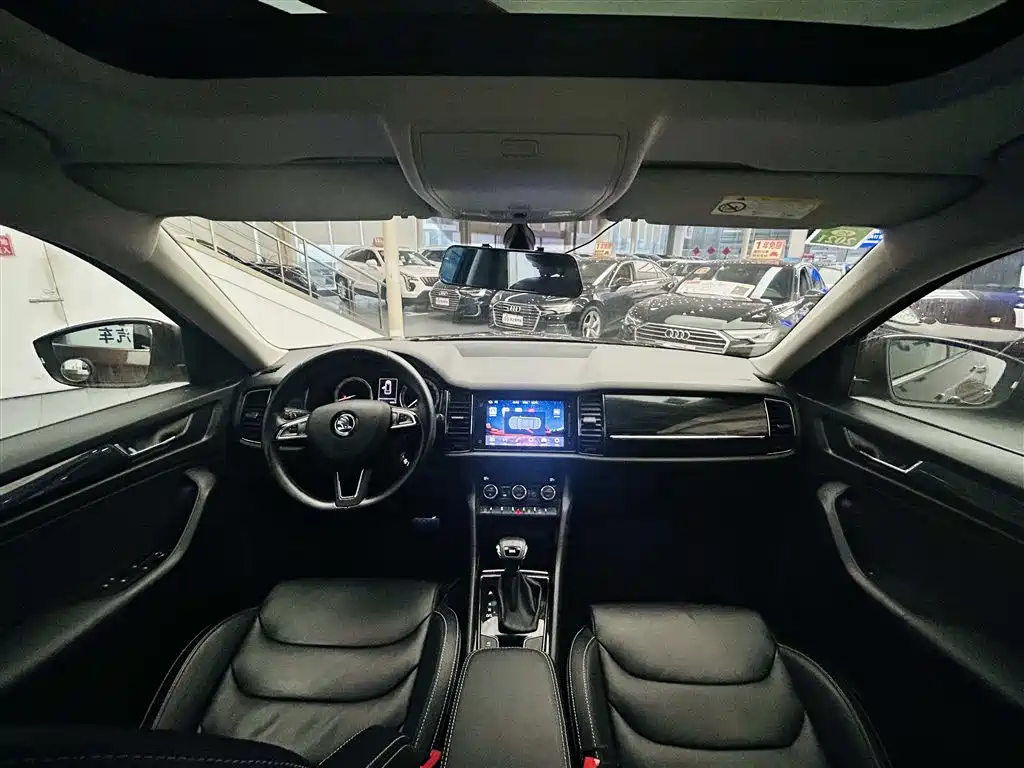 Škoda Kodiaq 2018 TSI330 5-seat FWD Luxury Premium фото 14