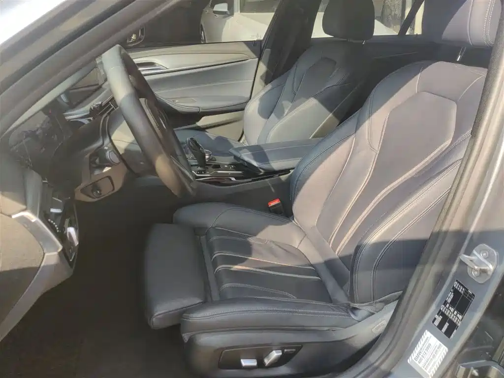 BMW 5 Series (Import) 2019 Facelift 525i M Sport Package фото 8