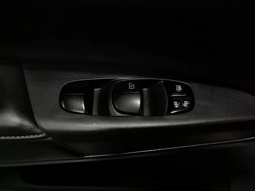 Nissan SYLPHY, миниатюра 9