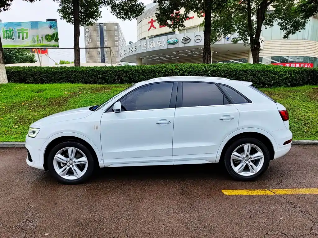 Фото 3 - Audi Q3
