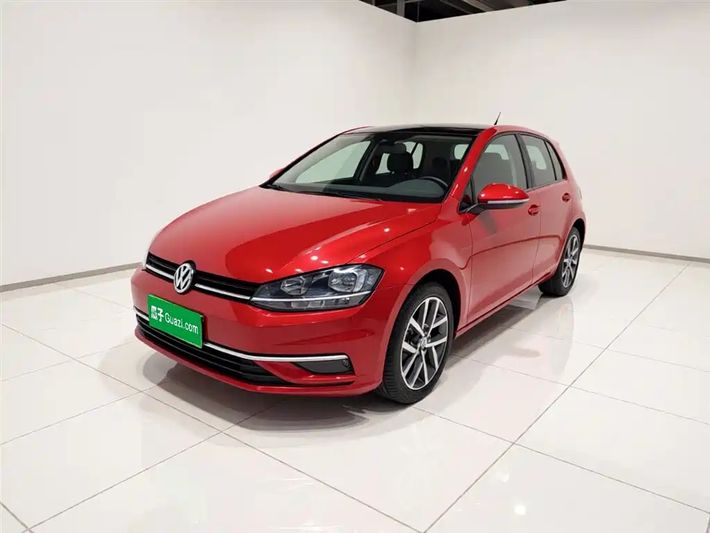 Volkswagen Golf 2018 230TSI Automatic Luxury фото 2