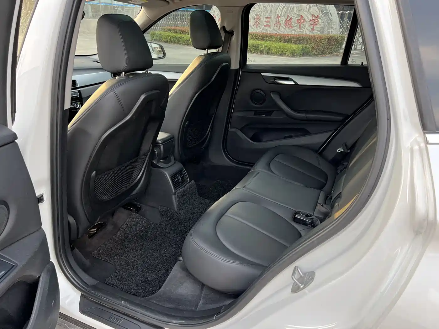 BMW X1 2019 sDrive20Li Leading Model фото 14