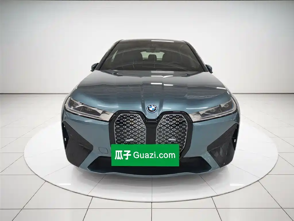 BMW iX 2022 xDrive40 фото 3