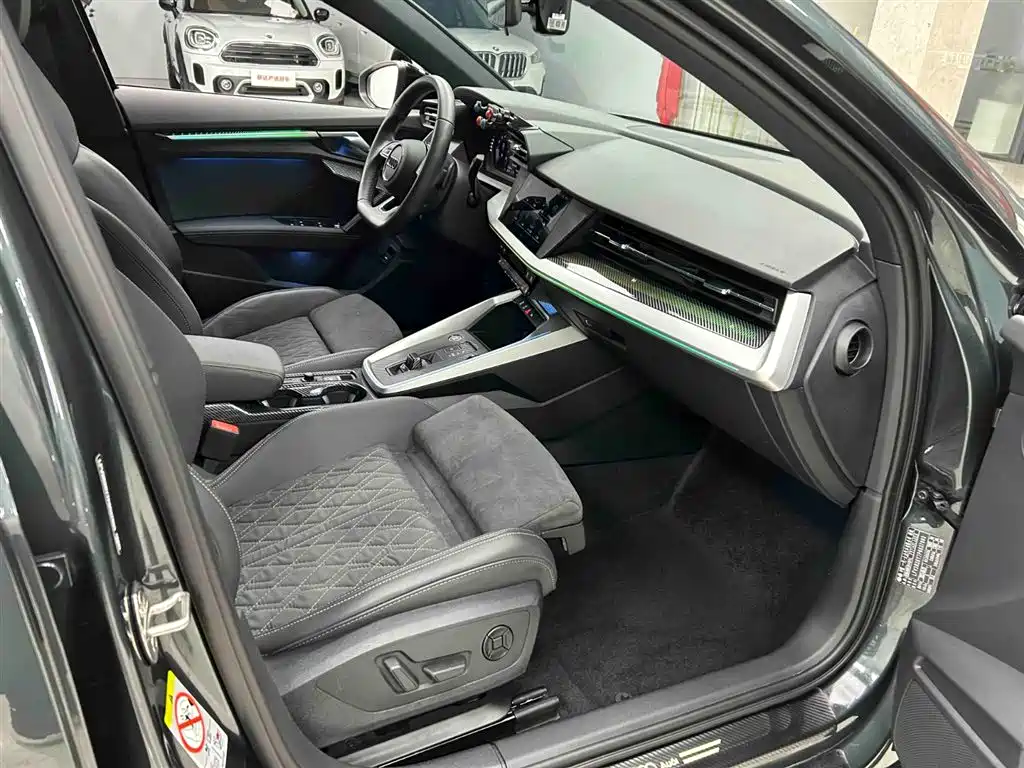 Audi A3 2024 Model Sportback 35 TFSI RS Edition фото 13