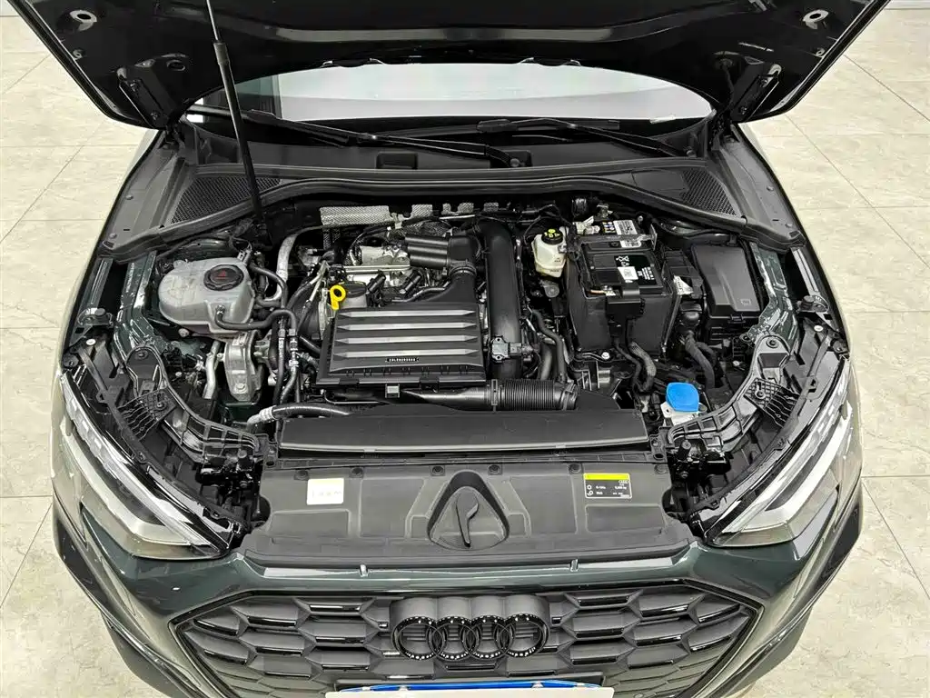 Audi A3 2024 Model Sportback 35 TFSI RS Edition фото 21