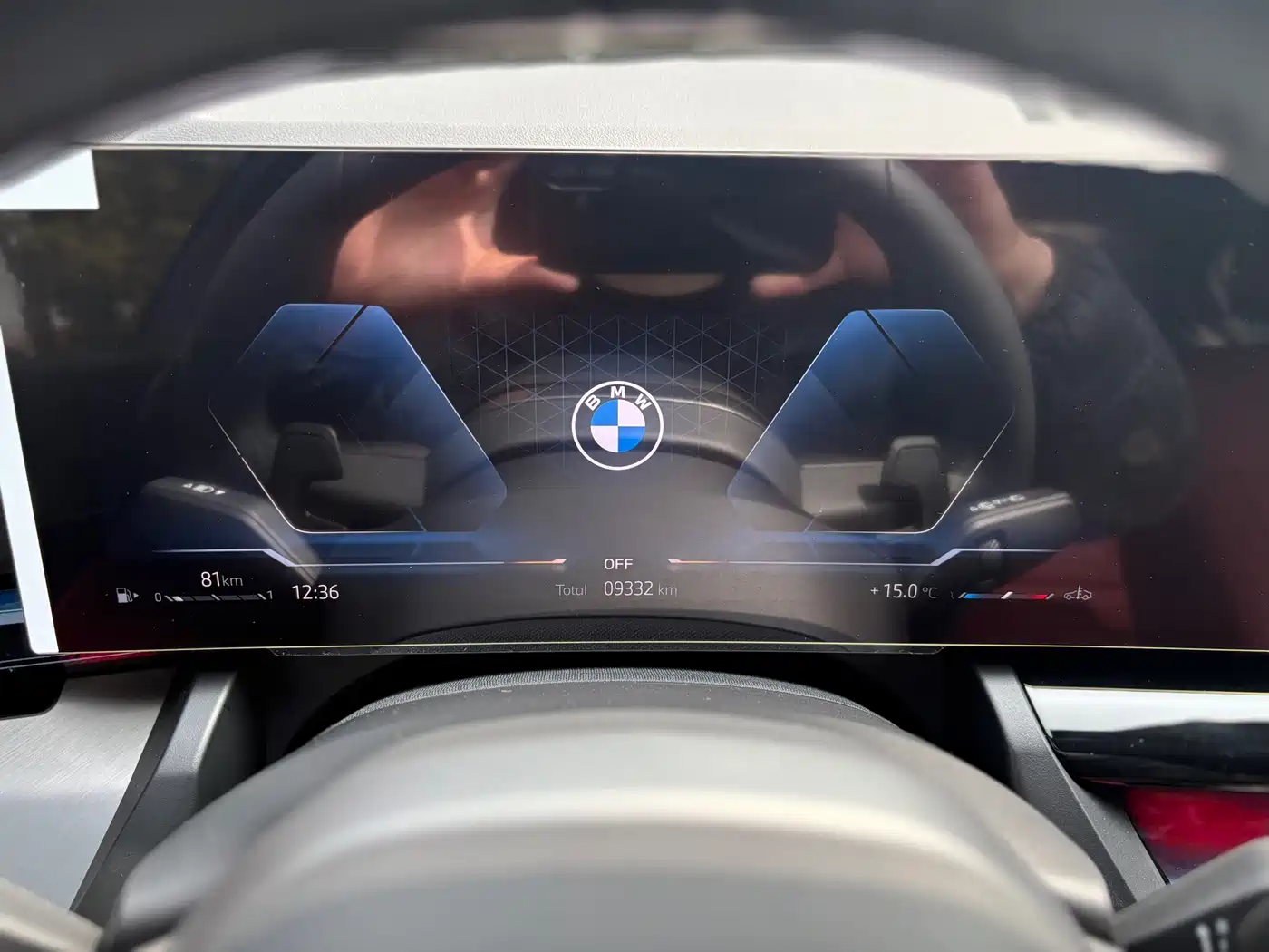 BMW 5 Series 2025 530Li Leading M Sport Package фото 18