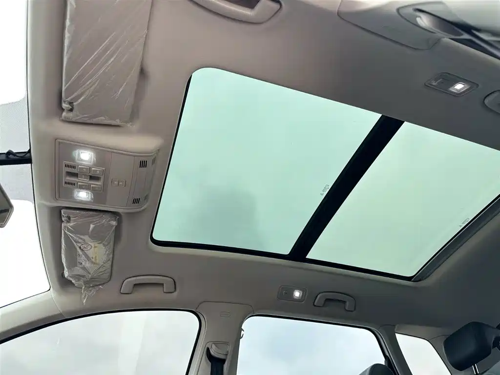Volkswagen Tharu 2021 Model 280TSI 2WD Comfort Edition фото 22