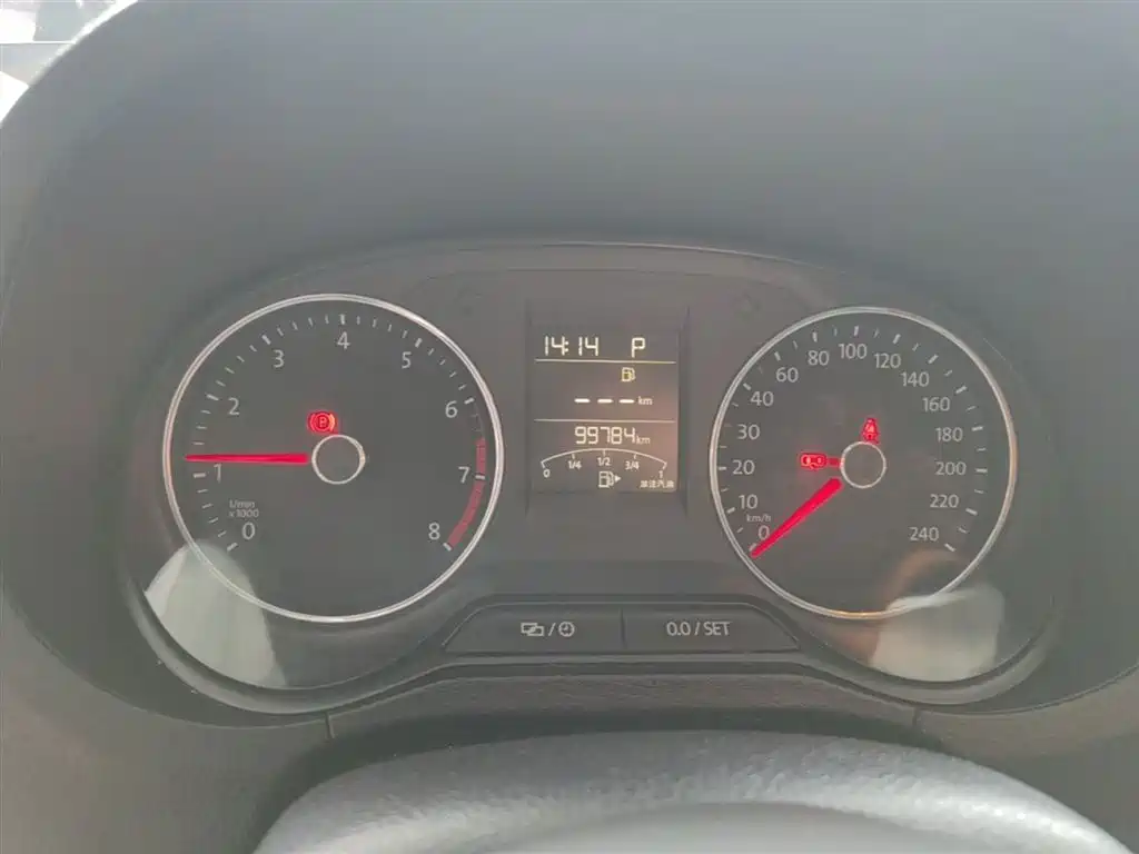 Volkswagen Polo 2016 1.6L Automatic Comfort фото 12