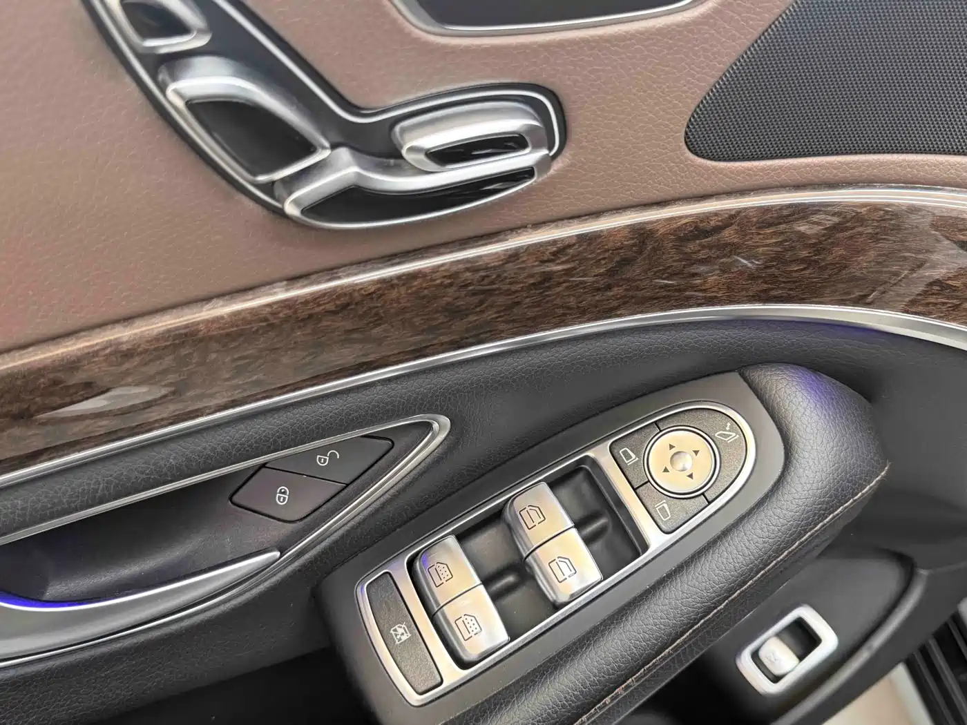 Mercedes-Benz S-Class 2016 S 320 L Business Edition фото 17