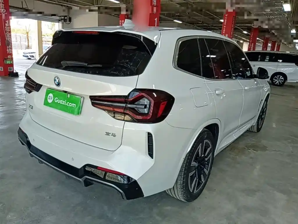 BMW iX3 2023 Leading Type фото 7