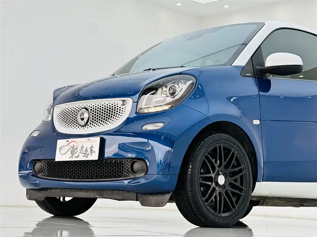 smart fortwo 2020 2019 0.9T 66kW Hardtop Wind Edition China VI