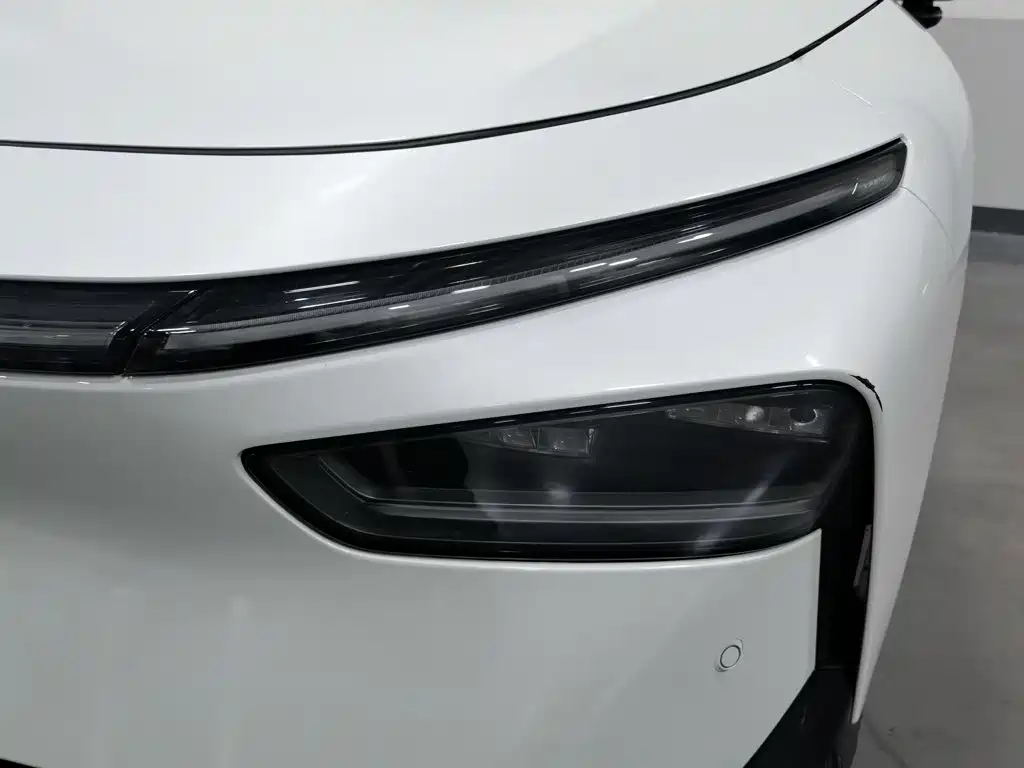 Фото 7 - XPeng P7+