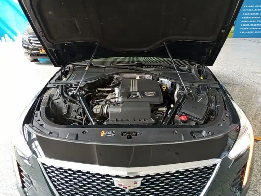 Фото 20 - Cadillac CT6