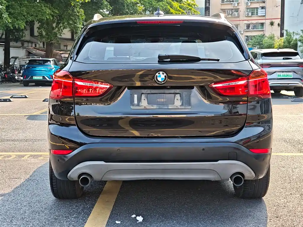 BMW X1 2018 sDrive20Li Leading Model фото 6
