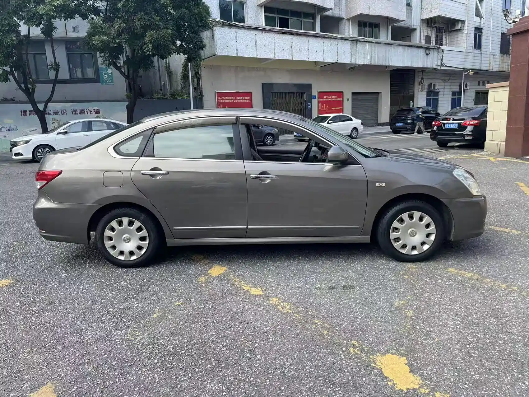 Фото 4 - Nissan Sylphy