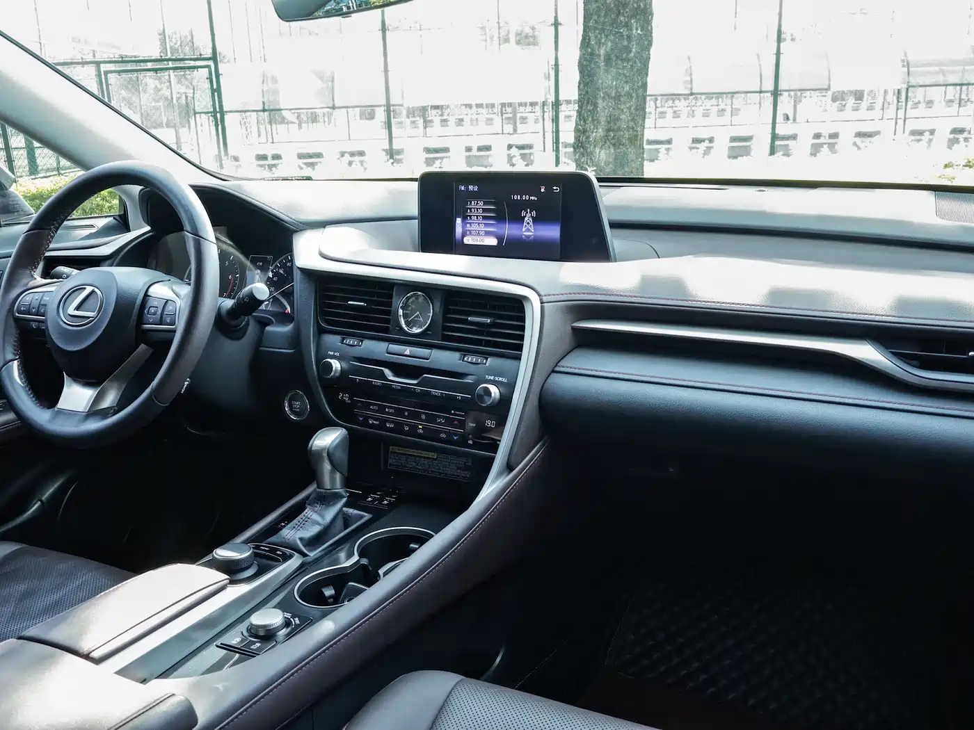 Lexus RX 2016 300 4WD Elegance Edition (China V) фото 10
