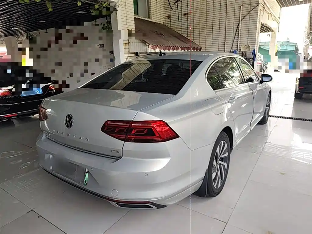 VOLKSWAGEN MAGOTAN GTE PLUG-IN HYBRID