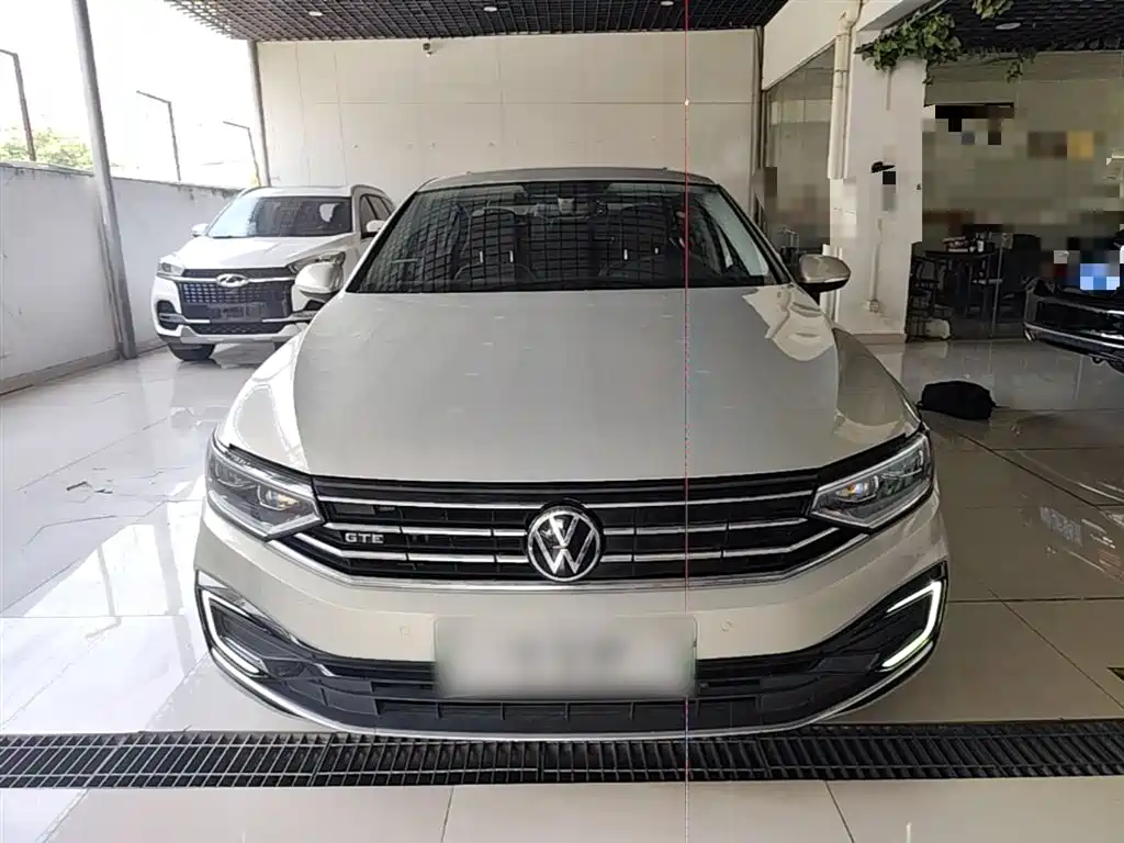 VOLKSWAGEN MAGOTAN GTE PLUG-IN HYBRID