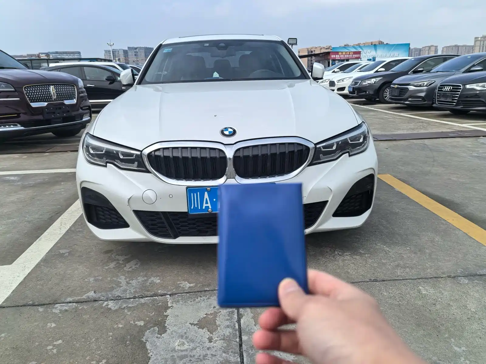 Photo 2 - BMW 3 Series