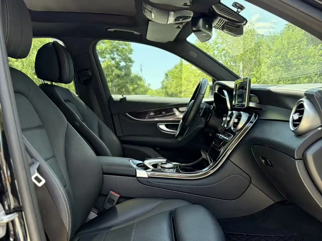 Mercedes-Benz GLC 2018 GLC 260 4MATIC Luxury фото 11