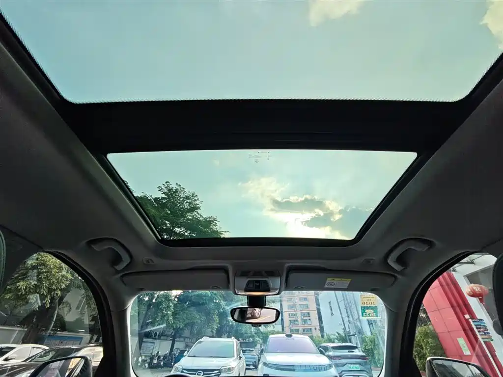 BMW X1 2018 sDrive20Li Leading Model фото 20