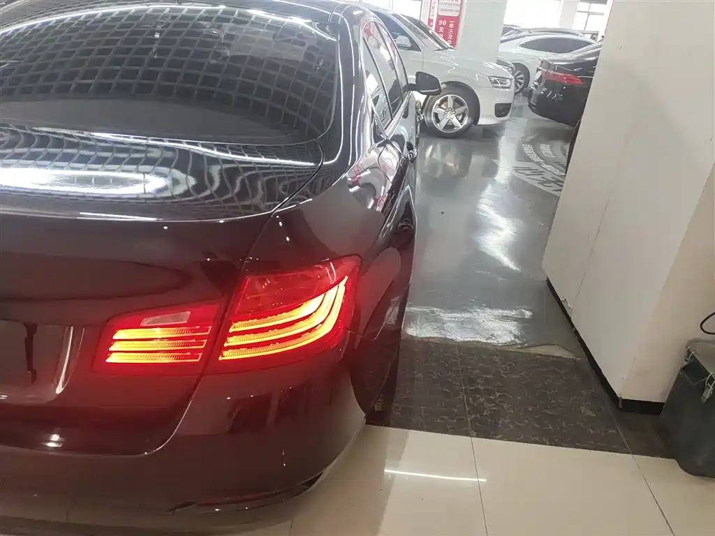 BMW 5 Series 2014 520Li Elegance фото 8