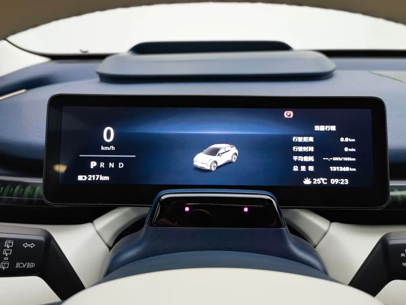 Zeekr X 2023 RWD YOU Edition 4-seater фото 3