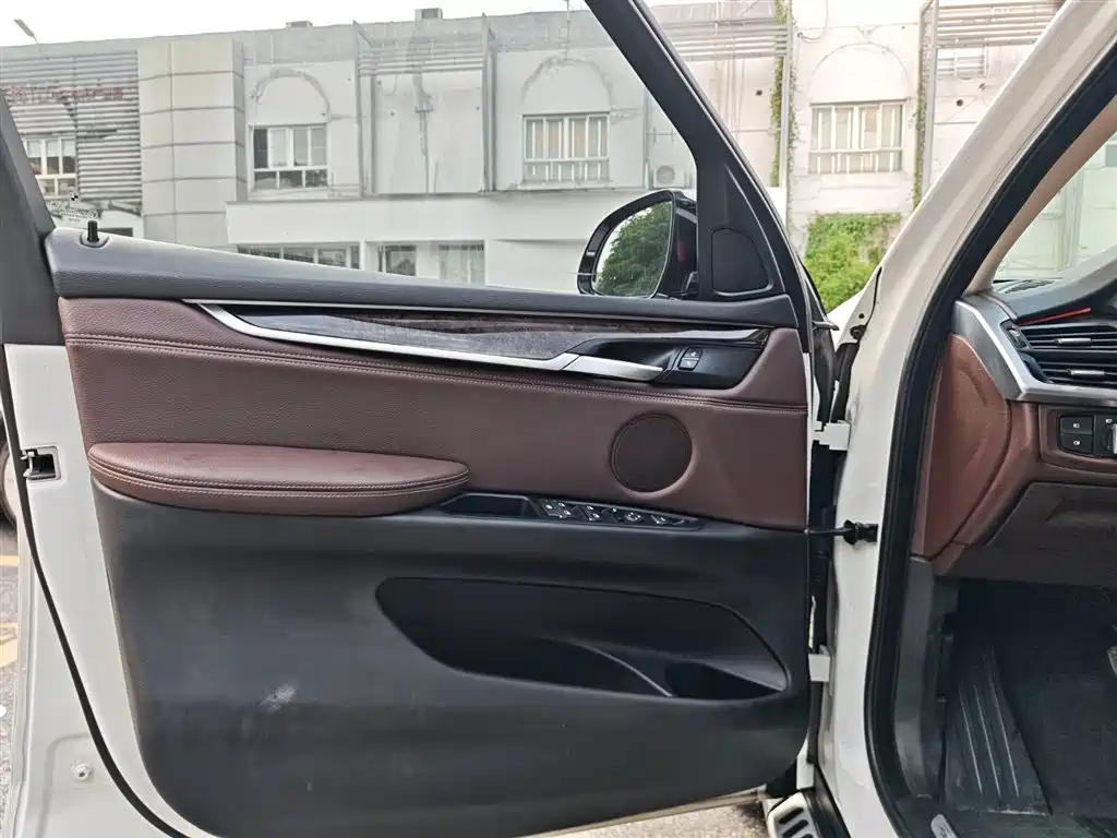 BMW X5 (Import) 2017 xDrive28i фото 22