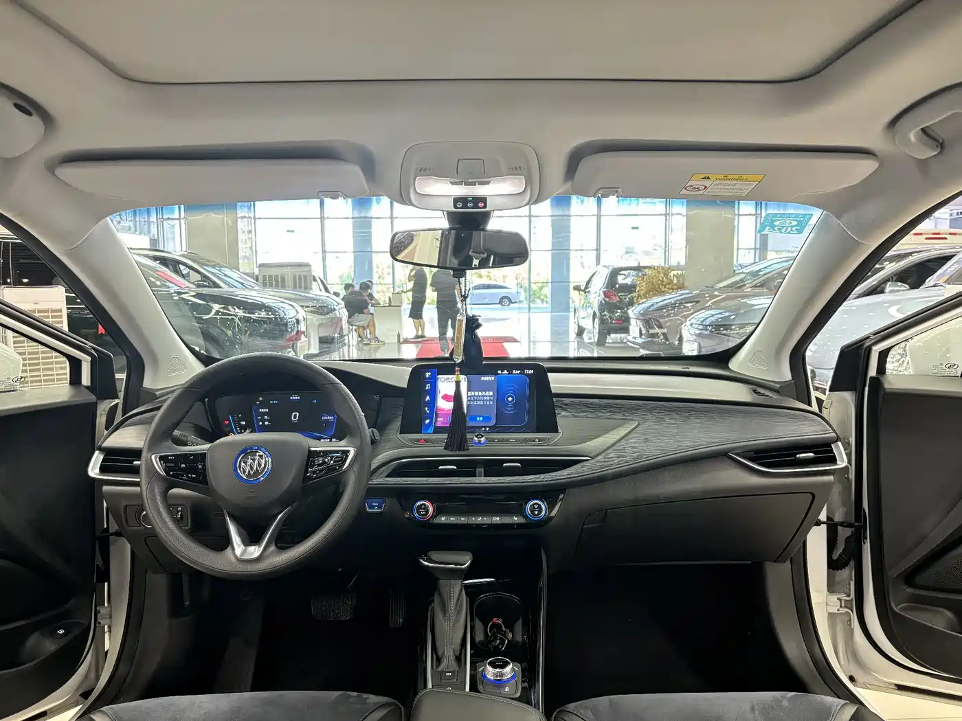 Buick Velite 6 2020 Plug-in Hybrid Connected Smart Edition фото 6