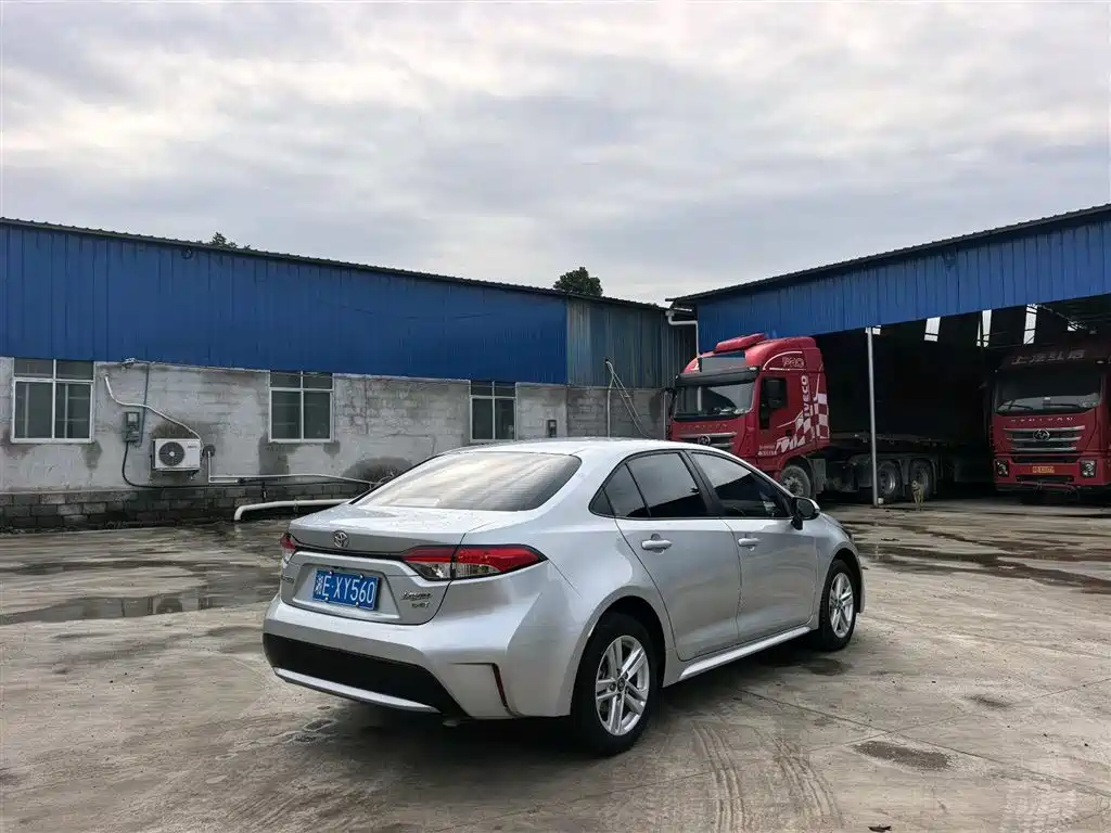 Toyota Levin 2021 185T CVT Sport Edition фото 4