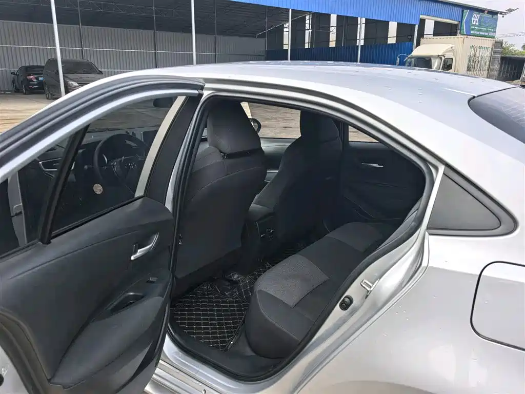 Toyota Levin 2021 185T CVT Sport Edition фото 8